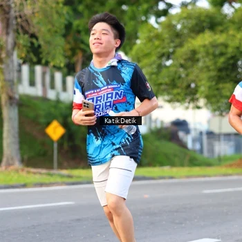 Runner Photo 7642089