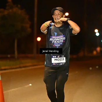 Runner Photo 7642090