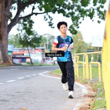 Runner Photo 7642094