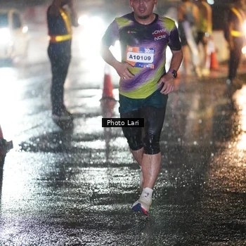 Runner Photo 7642100