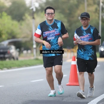 Runner Photo 7642106