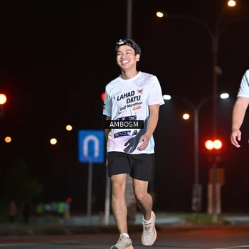 Runner Photo 7642146
