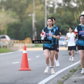 Runner Photo 7642213