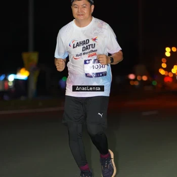 Runner Photo 7642221