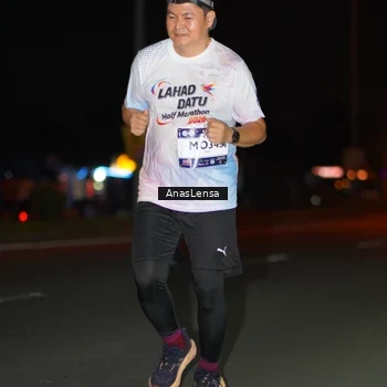 Runner Photo 7642223