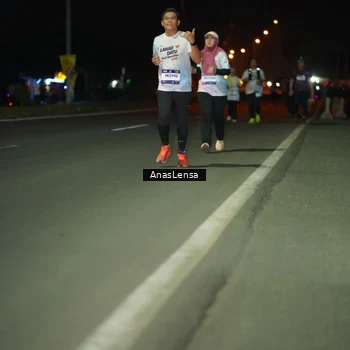 Runner Photo 7642230