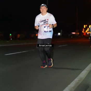 Runner Photo 7642235