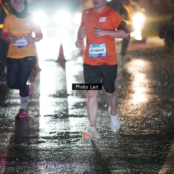 Runner Photo 7642245