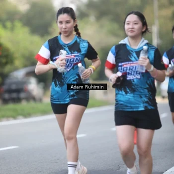 Runner Photo 7642278