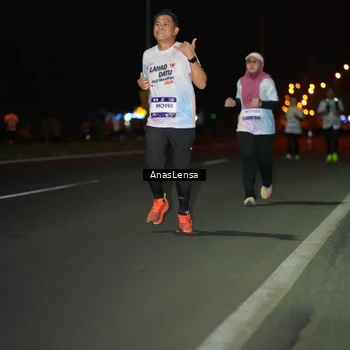 Runner Photo 7642281