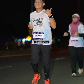 Runner Photo 7642286