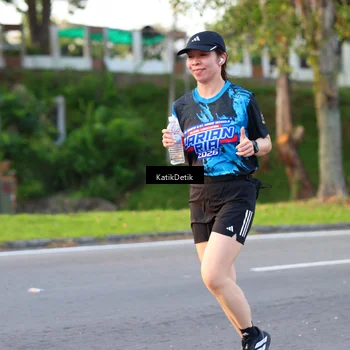 Runner Photo 7642297