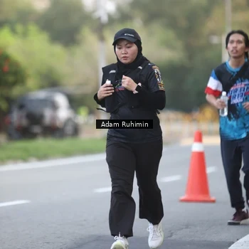 Runner Photo 7642300