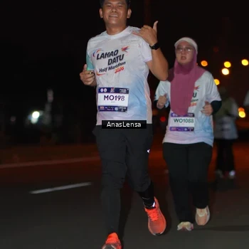 Runner Photo 7642310