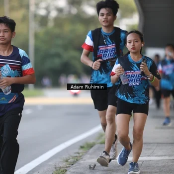 Runner Photo 7642332