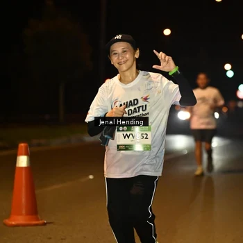 Runner Photo 7642343