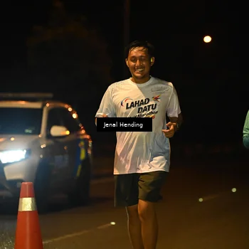 Runner Photo 7642367