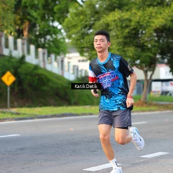 Runner Photo 7642377