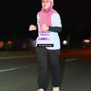 Runner Photo 7642381