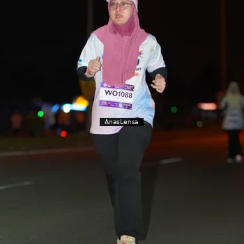 Runner Photo 7642386