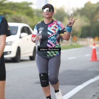 Runner Photo 7642420