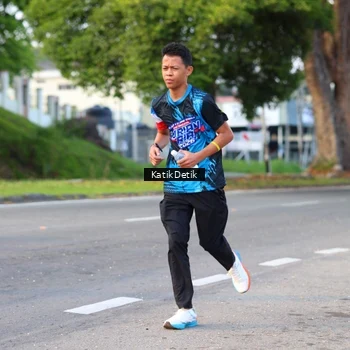 Runner Photo 7642434