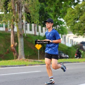 Runner Photo 7642442