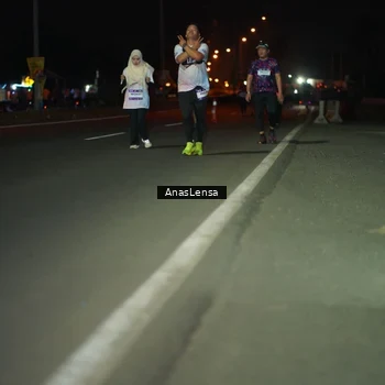 Runner Photo 7642444