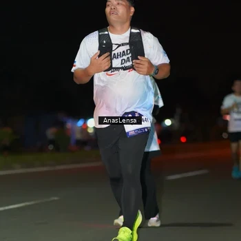 Runner Photo 7642479