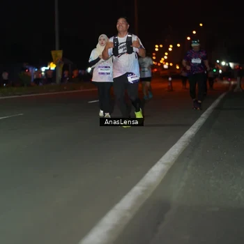 Runner Photo 7642482