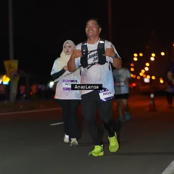 Runner Photo 7642486