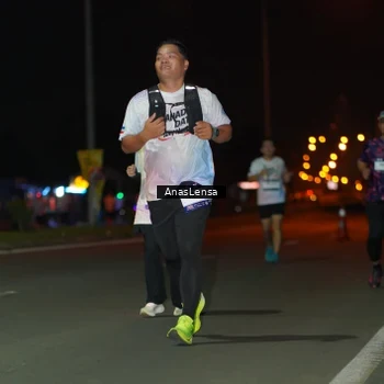 Runner Photo 7642497