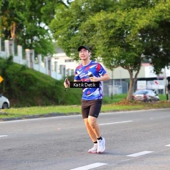 Runner Photo 7642591