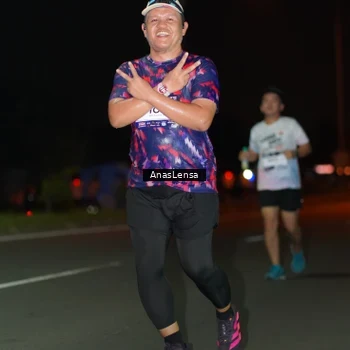 Runner Photo 7642659