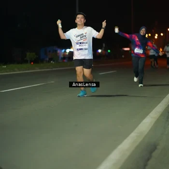 Runner Photo 7642687