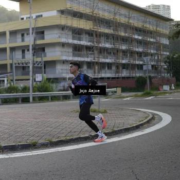Runner Photo 7642732