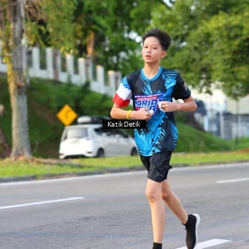 Runner Photo 7642744