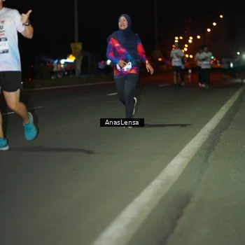 Runner Photo 7642761