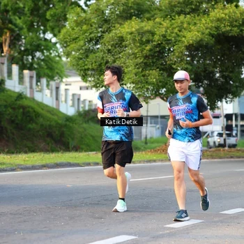 Runner Photo 7642779