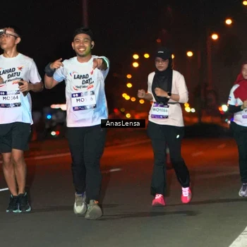 Runner Photo 7642781