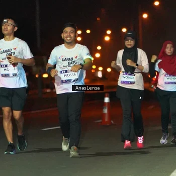 Runner Photo 7642787