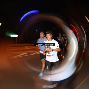 Runner Photo 7642792