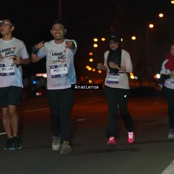 Runner Photo 7642799