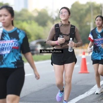 Runner Photo 7642872