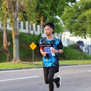 Runner Photo 7642879