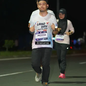 Runner Photo 7642893