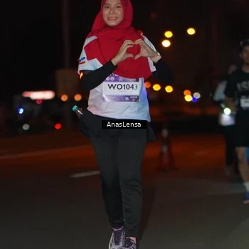 Runner Photo 7642897