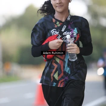 Runner Photo 7642899