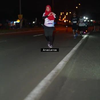 Runner Photo 7642911