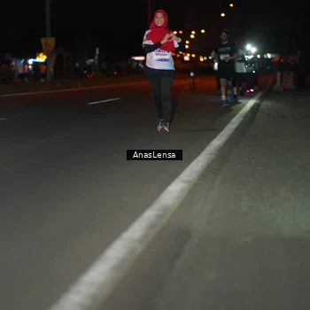 Runner Photo 7642913